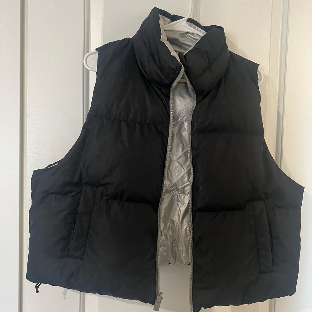 Black/Silver Reversible Puffer Vest
